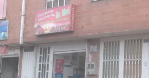 DISTRIQUESOS Y SALSAMENTARIA BOGOTÁ DISTRIQUESOS Y SALSAMENTARIA BOGOTÁ